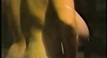 లవ్లేస్ చురుకుగా ఫక్ చిక్ డాగీ శైలి నేలపై తెలుగు సెక్స్ వీడియో తెలుగు సెక్స్