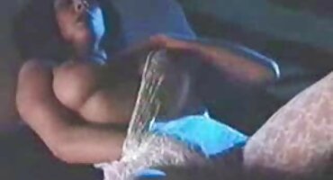 కోయెడ్ పడుతుంది తెలుగు సెక్స్ ఫుల్ వీడియో ఆమె డ్రాయరు మరియు కూర్చుని ఒక భారీ ముగింపు