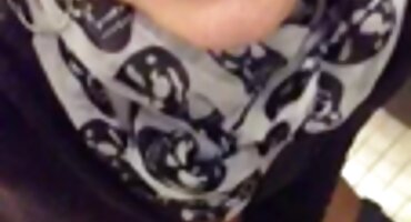 అమ్మాయి ఒక రబ్బరు ముగింపు కోసం స్థిరపడటానికి ఎటువంటి సెక్స్ వీడియో సెక్స్ వీడియో తెలుగు సమస్య లేదు