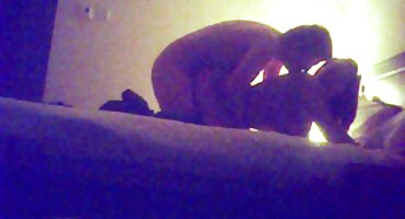 యువ మహిళ ఆమె పుస్సీ ఆనందించే హిందీ తెలుగు సెక్స్ వీడియో