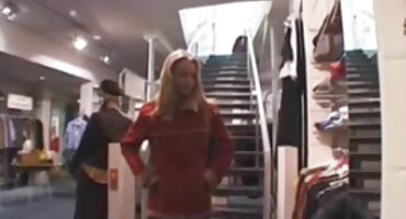 శృంగారమైన తెలుగు సెక్స్ వీడియో లు మార్మాలాడే డాగీ స్టైల్ లో తనను తాను ఫక్ ఇచ్చింది