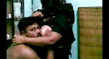 స్లిమ్ చిక్ మసాజ్ ఆత్మవిశ్వాసం సెక్స్ తెలుగు సెక్స్ వీడియో తో అడుగుల మంచం మీద