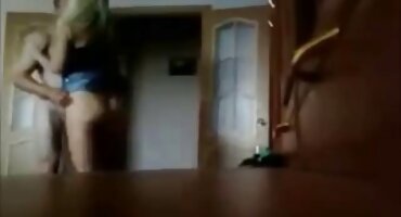 ఒక జ్యుసి అమ్మాయి సెక్స్ హిందీ తెలుగు వీడియో యొక్క నల్లటి జుట్టు గల స్త్రీని బయటకు తీసింది