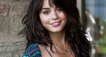 యంగ్ చికులా ఒక యోని పై సెక్స్ వీడియో తెలుగు డౌన్లోడ్ లో ఆమె చేతులతో తనను తాను ఫక్