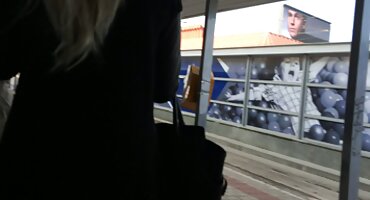 బాస్ కొవ్వు ఇబ్బంది పెట్టాడు గెట్స్ కంపన పరికరంలా ఇంట్లో సెక్స్ తెలుగు వీడియో