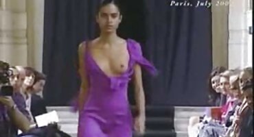 భావోద్వేగ వ్యక్తి తెలుగు సెక్స్ వీడియో తెలుగు ఆఫ్ కుదుపుల ఒక స్వీడిష్ రాగి జుట్టు యొక్క ఆత్మవిశ్వాసం