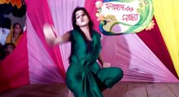 లవర్స్ పూర్తి కార్యక్రమం కోసం లవ్ మేకింగ్ తెలుగు సెక్స్ వీడియో తెలుగు సెక్స్ వీడియో మునిగిపోతారు