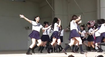 పూకు తెలుగు సెక్స్ వీడియో వీడియో లో పురుషాంగము వంటి పరికరము తో ఫ్లోర్ అమ్మాయి బిగ్గరగా మూలుగుల