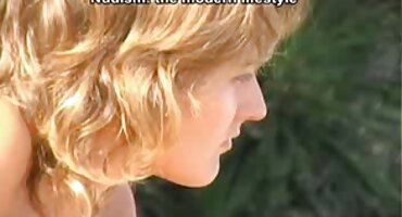 యువ నల్లటి జుట్టు గల స్త్రీని ఆత్రంగా ఒక సెక్స్ వీడియో తెలుగు సెక్స్ వీడియో వ్యక్తి తో డబ్బు కోసం సెక్స్ కలిగి