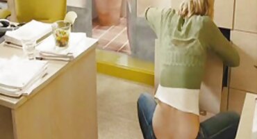 పెద్ద కంపన పరికరంలా అమ్మాయి హస్త తెలుగు లో సెక్స్ వీడియో కం ప్రయోగం పుస్సీ లో అమ్మాయి డ్రాయరు