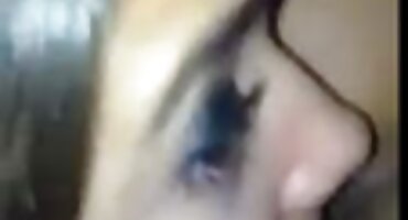 పెద్ధ రొమ్ములు కలధి సెక్స్ వీడియో తెలుగు ఒక పంప్ స్టడ్ మంచం మీద ఇచ్చింది